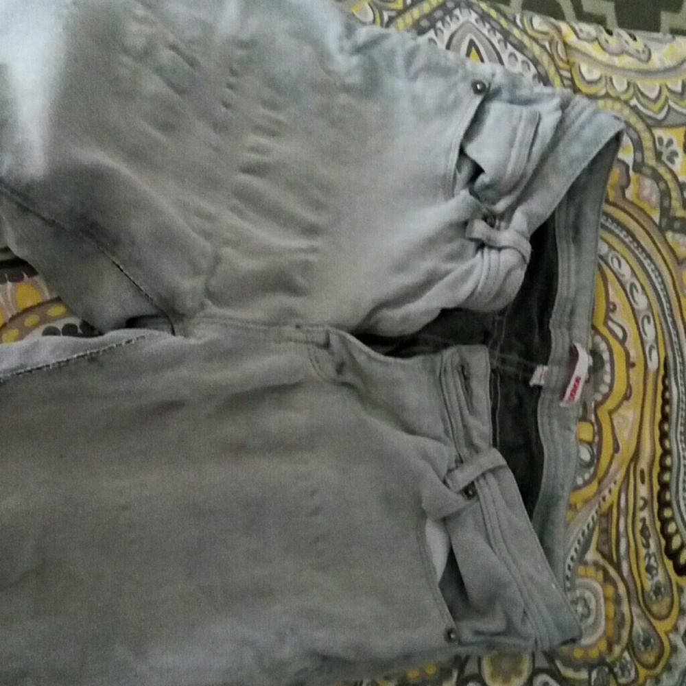 Tie diyed skinny jeans.